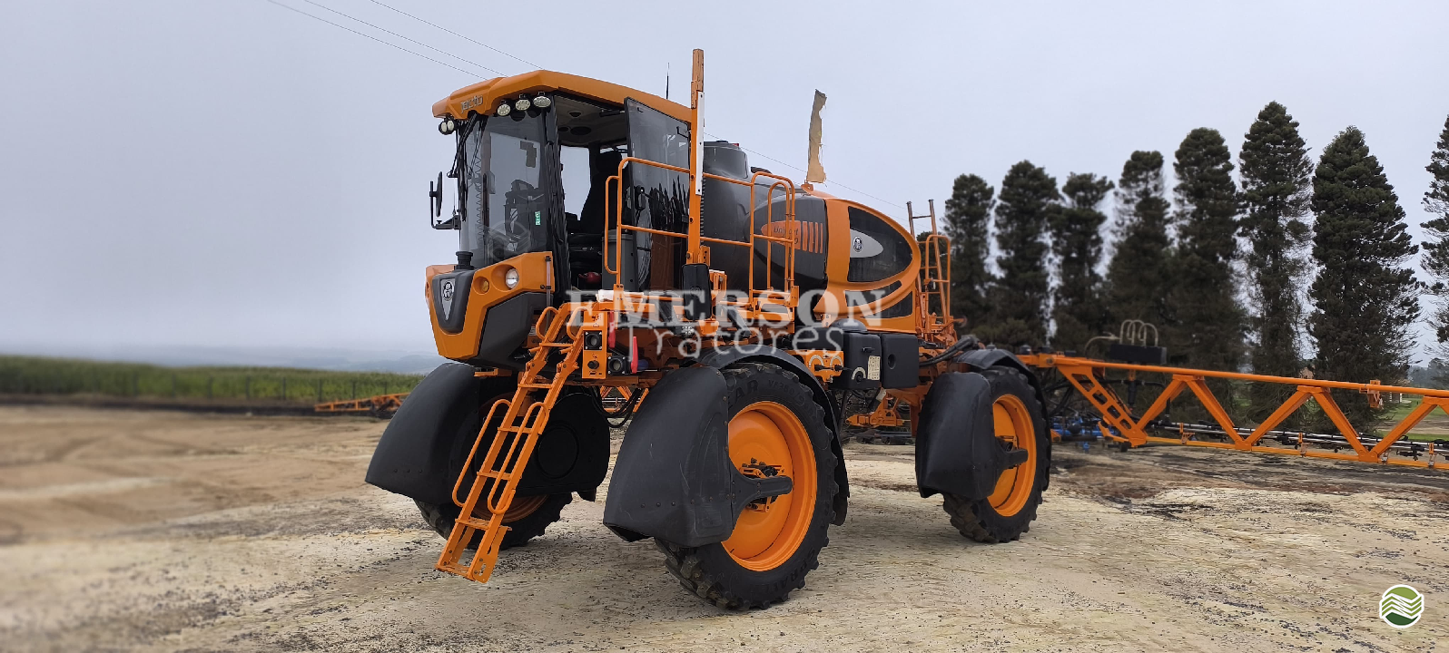 PULVERIZADOR JACTO UNIPORT 3030 Tração 4x4 Emerson Tratores PONTA GROSSA PARANÁ PR